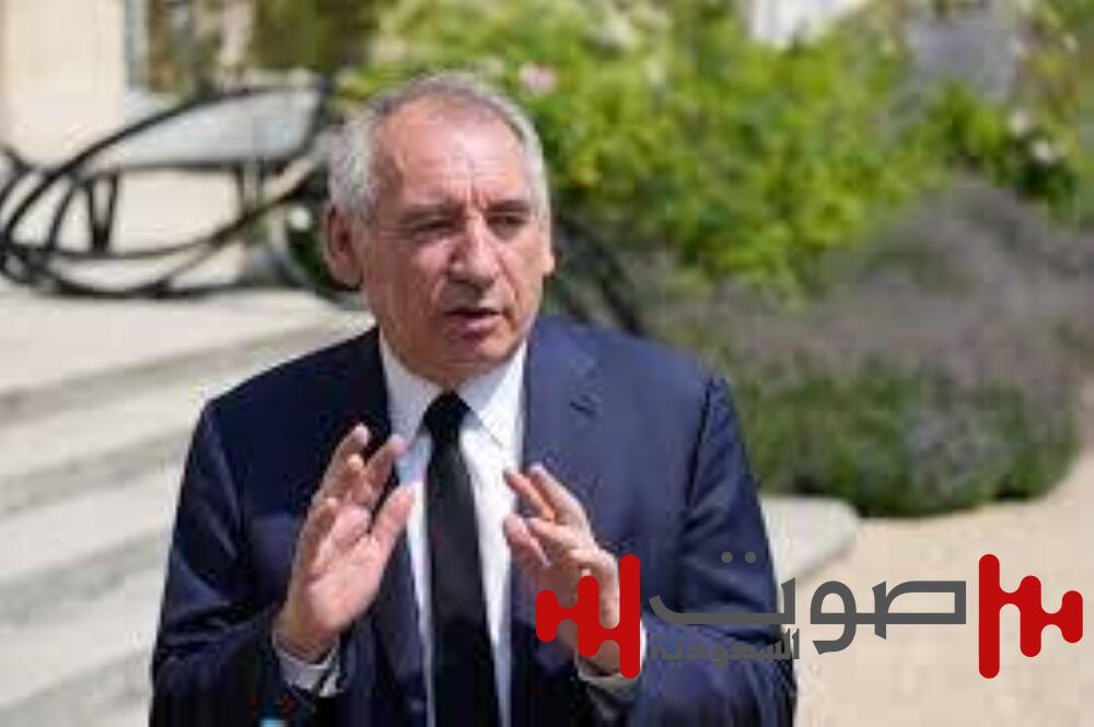 فرنسا: دعوة لاستفتاء بشأن الميزانية والديون.. الحكومة تسعى لخفض العجز