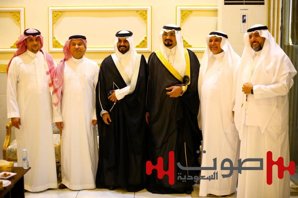 أبو الخير يحتفي بزواج نواف