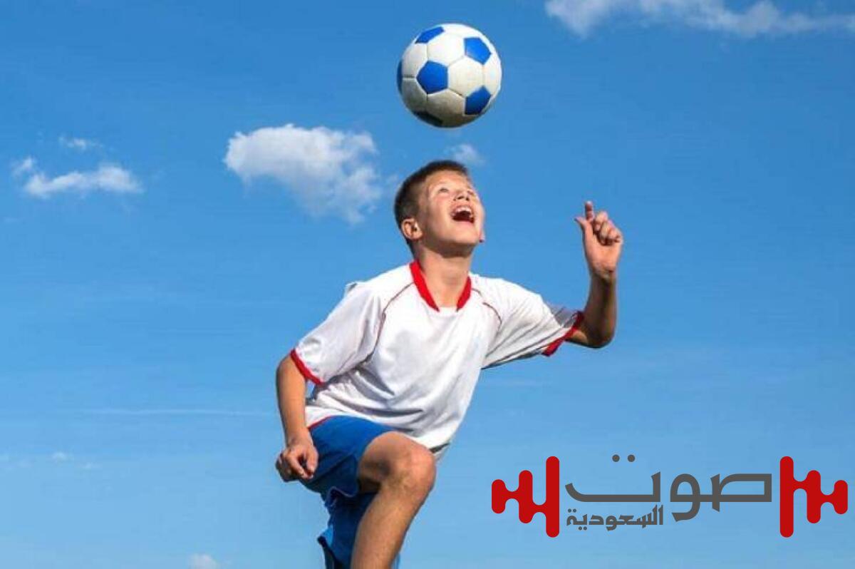 دراسة: الإكثار من ضرب الكرة بالرأس يؤثر على الذاكرة والتفكير