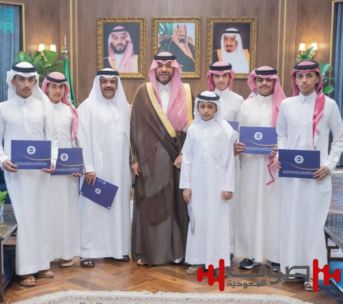 أمير الحدود الشمالية يكرّم الفائزين بجائزة صيتة بنت عبدالعزيز