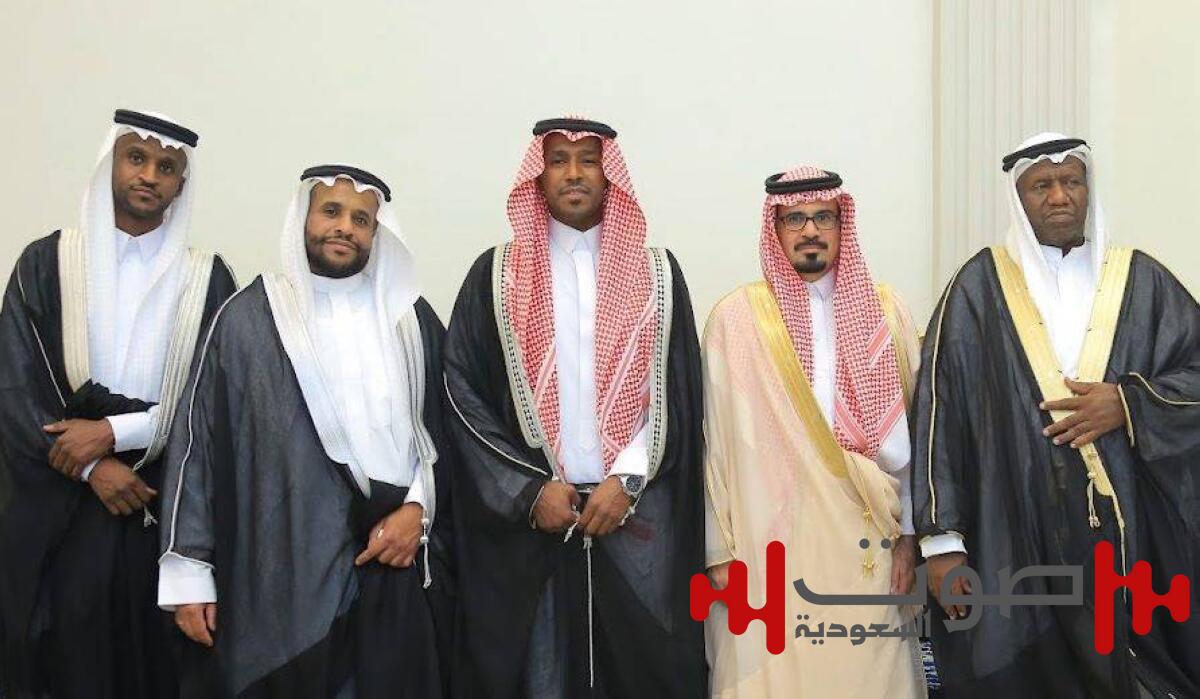 الحربي يزفّ أحمد ومحمد لعشّ الزوجية