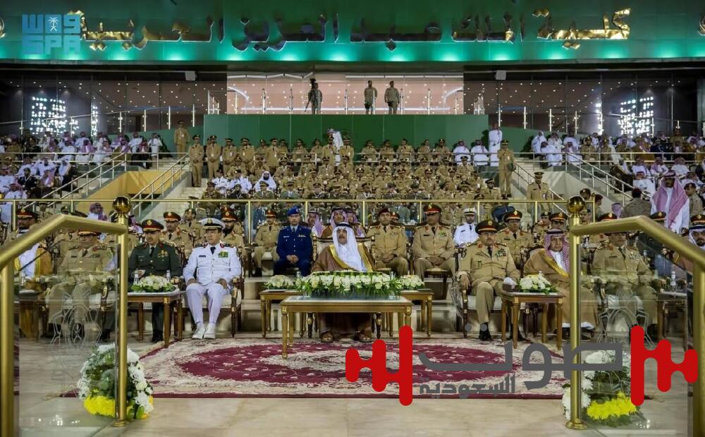 بن عياف يرعى حفل تخريج الدفعة الـ 83 من طلبة كلية الملك عبدالعزيز الحربية