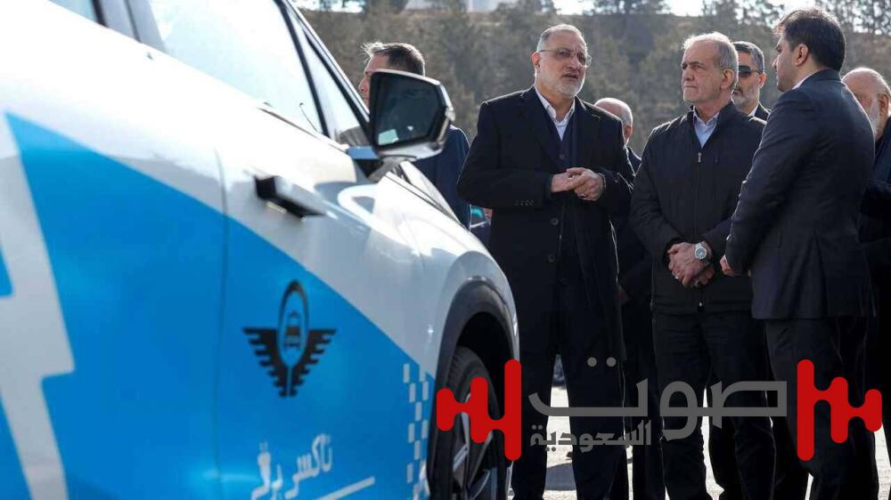 بنزين «مغشوش» يعطّل موكب الرئيس الإيراني