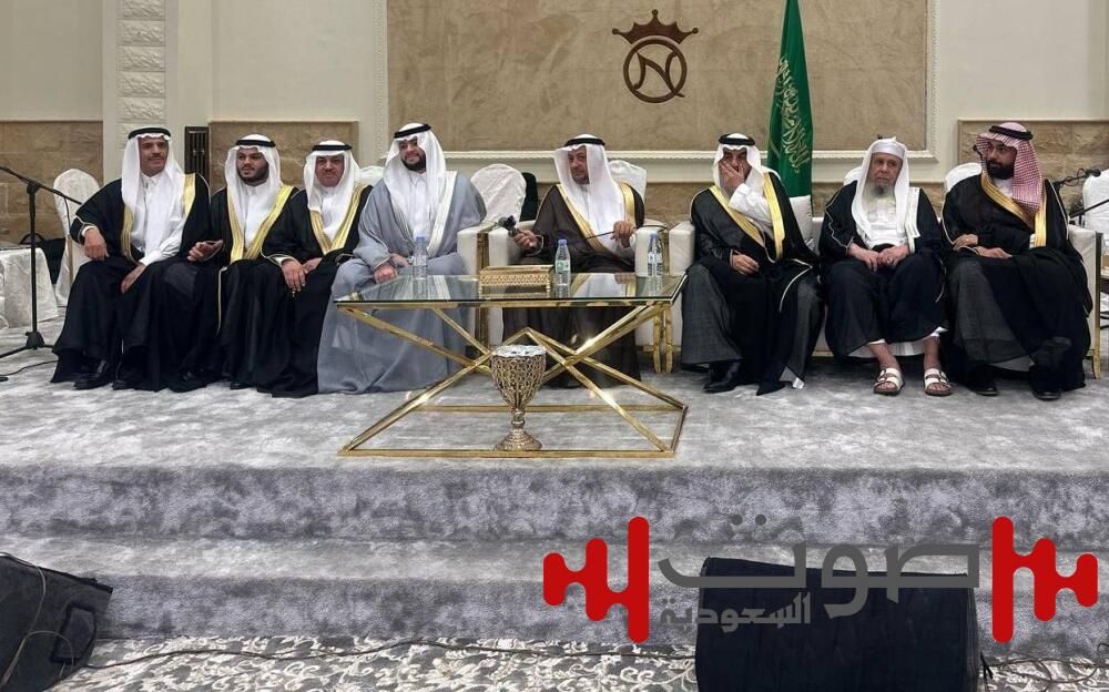 إلياس يحتفل بعقد قرانه