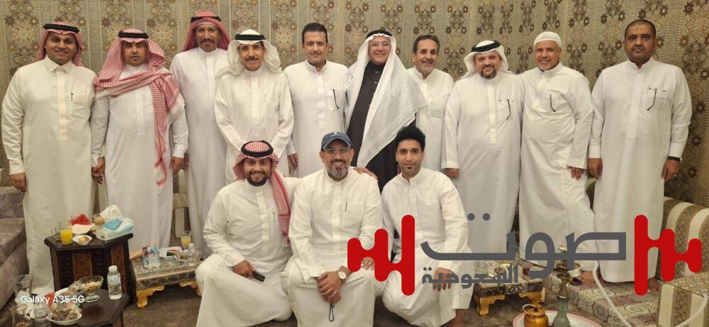 البلادي يكرّم السلمي بمناسبة تقاعده