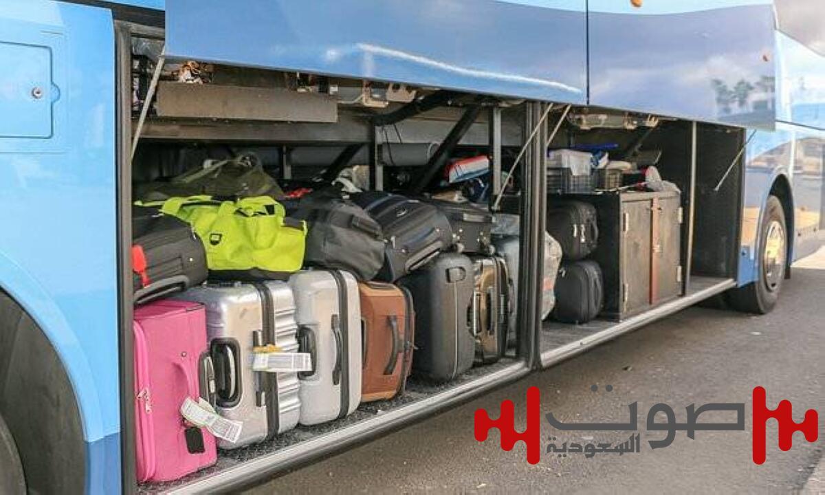 العثور على طفلة حية تركتها والدتها في حقيبة سفر داخل حافلة !