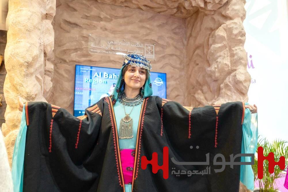 جناح الباحة يخطف الأضواء في دبي بـ«الجبة» و«البُن الشدوي»