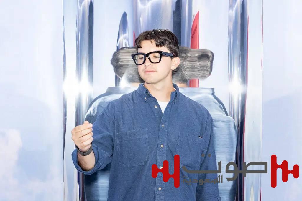 زوكربيرغ يتعثر في عرض «نظارات المستقبل» من ميتا