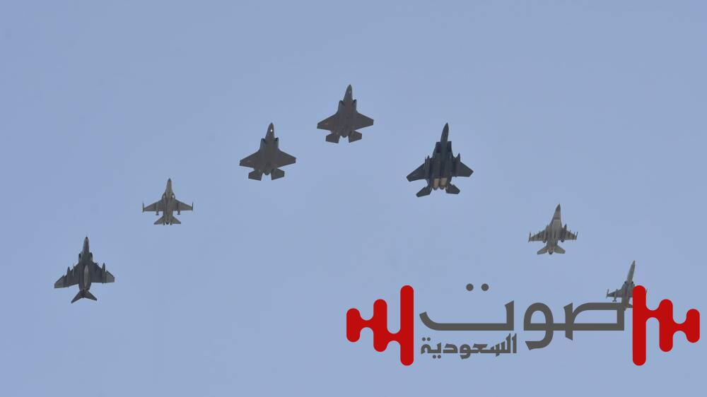 تحسباً لهجوم إيراني.. أمريكا تحرك 30 طائرة عسكرية من الشرق الأوسط إلى أوروبا