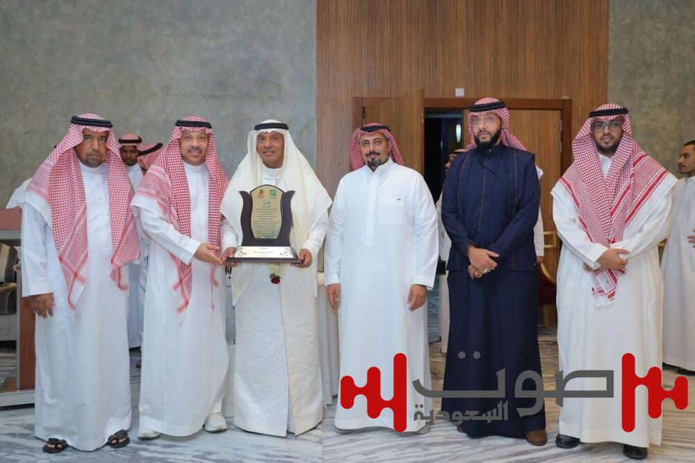 أسرة حسام الدين تحتفي بتقاعد عبدالوهاب