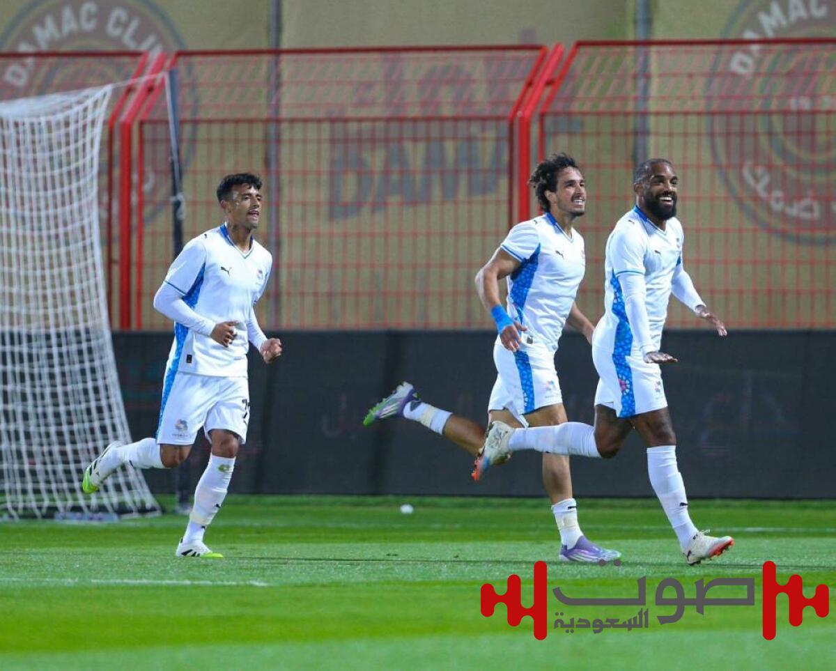 نيوم يحقق انتصاراً تاريخياً في دوري المحترفين