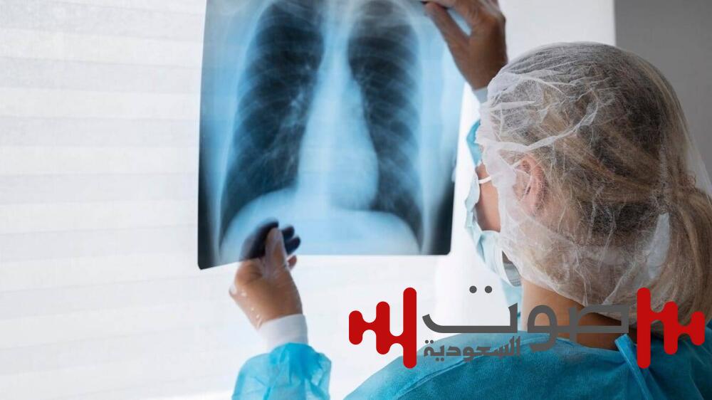 كبار السن في خطر.. حقائق صادمة عن الالتهاب الرئوي المزدوج