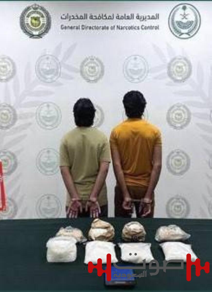 الرياض: القبض على مقيمين لترويجهما 6 كيلوغرامات «شبو»