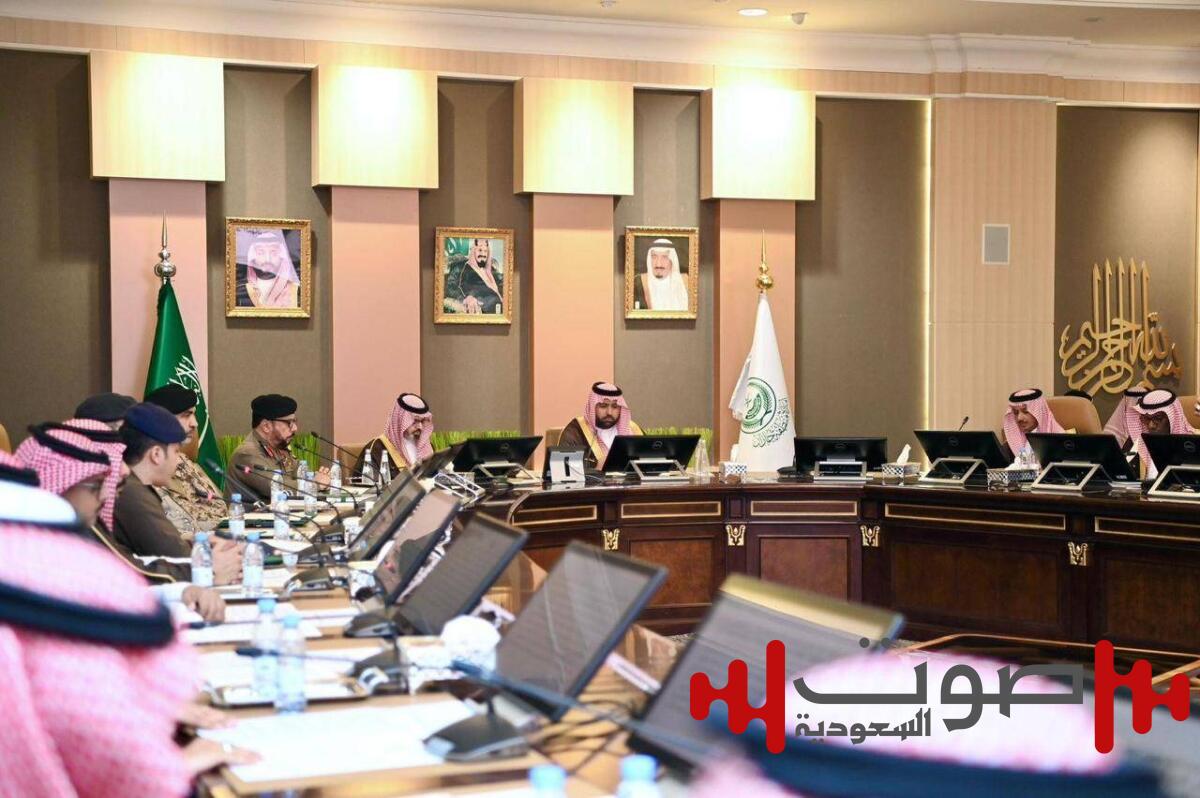 لجنة الدفاع المدني بجازان تعقد اجتماعها استعداداً للحالة المطرية