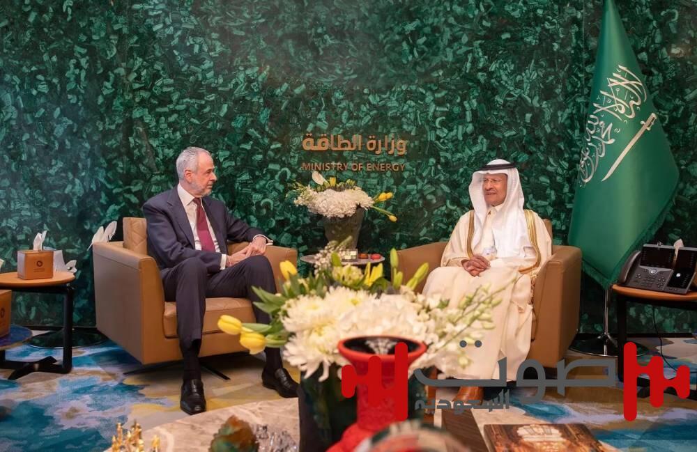 وزير الطاقة يجتمع بالرئيس المعيَّن لمؤتمر الأطراف لاتفاقية الأمم المتحدة الإطارية للتغيّر المناخي (COP30)