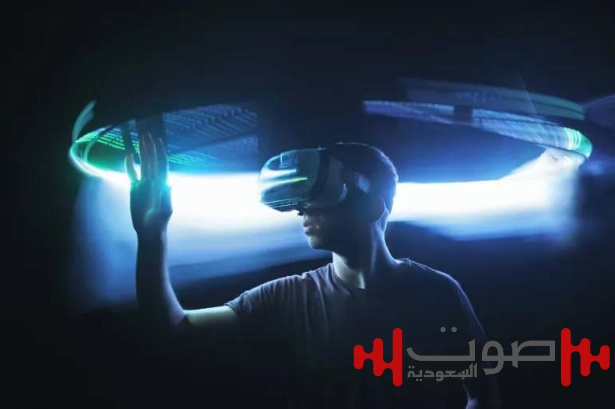 «عبور الواقع الافتراضي».. جسر جديد يدمج العالمين الحقيقي والرقمي