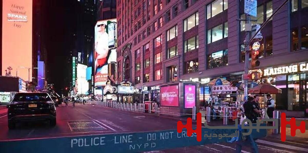 فيديو.. نيويورك: إصابة 3 أشخاص جراء إطلاق نار بساحة تايمز سكوير