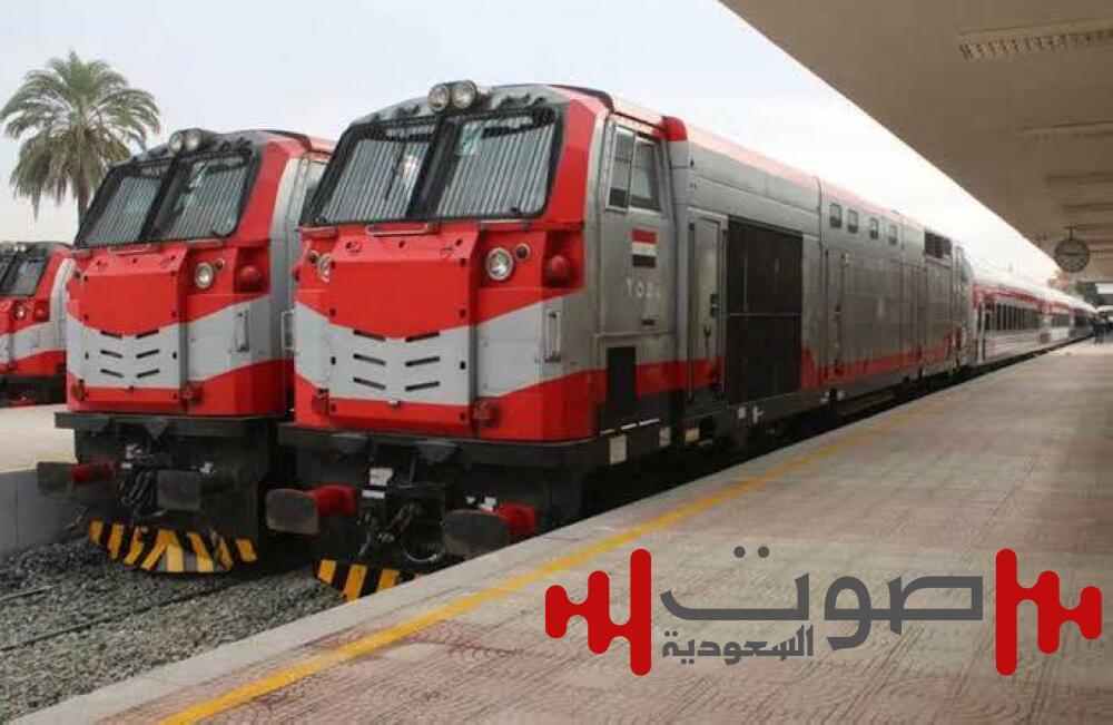 وفاة صادمة لسائق قطار داخل كابينة القيادة في مصر.. ماذا حدث؟
