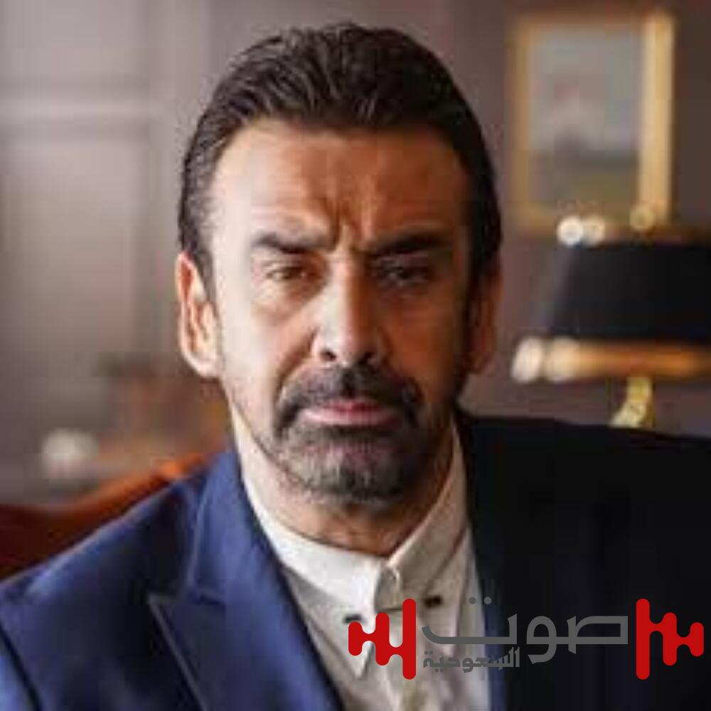 «الباشا» تعيد كريم عبدالعزيز إلى موسم جدة