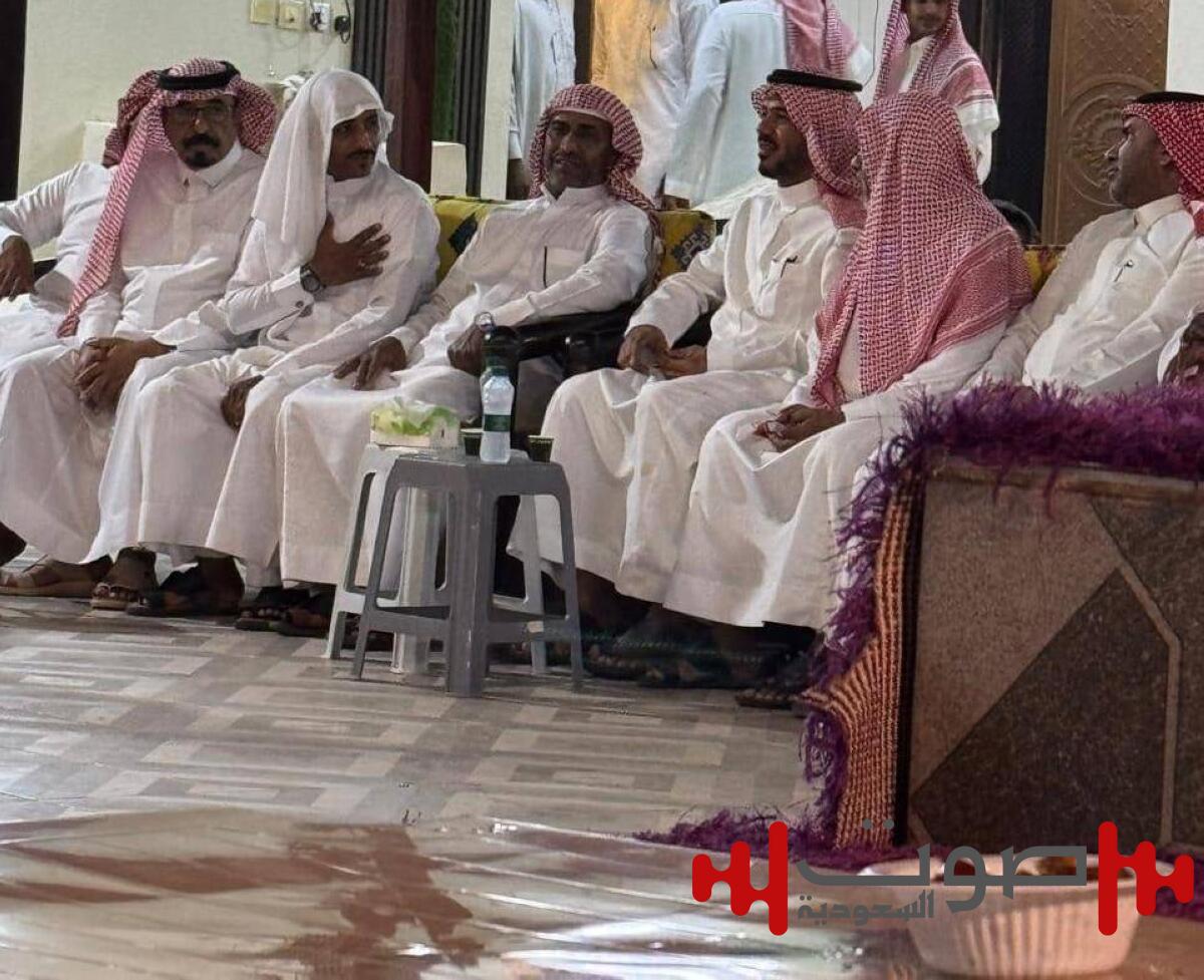 مدير تعليم جازان يواسي أسرة ضحية حادثة الداير