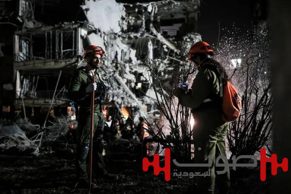 تبادل الهجمات.. وإسرائيل تخطط لاستهداف مواقع نووية إيرانية