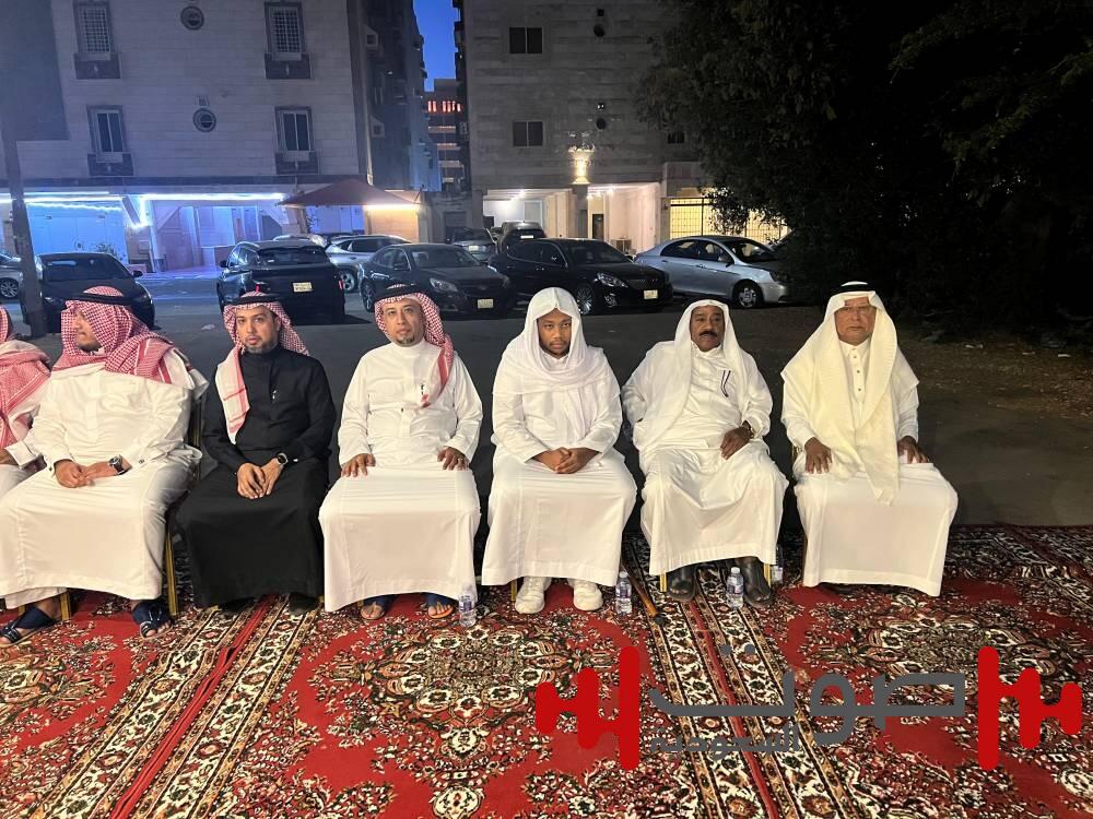 أسرة «بن مخاشن» تتلقى التعازي في فقيدها