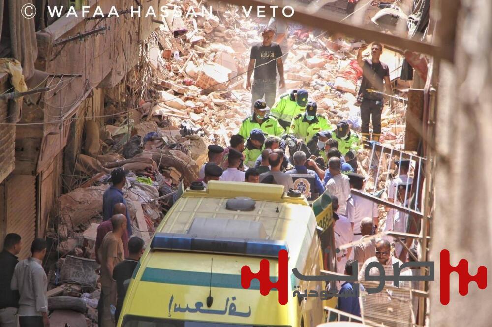 ارتفاع حصيلة انهيار عقارين بالقاهرة لـ 9 ضحايا