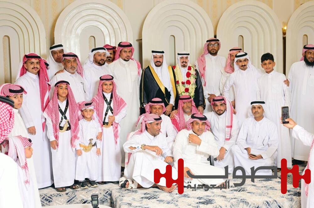 النشيلي يحتفل بزواج علي