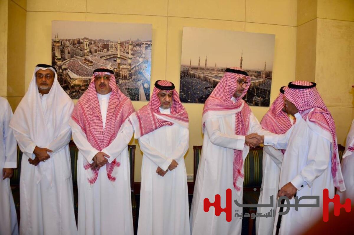 أسرتا العطاس وبن لادن تستقبلان
المواسين في فقيدهما