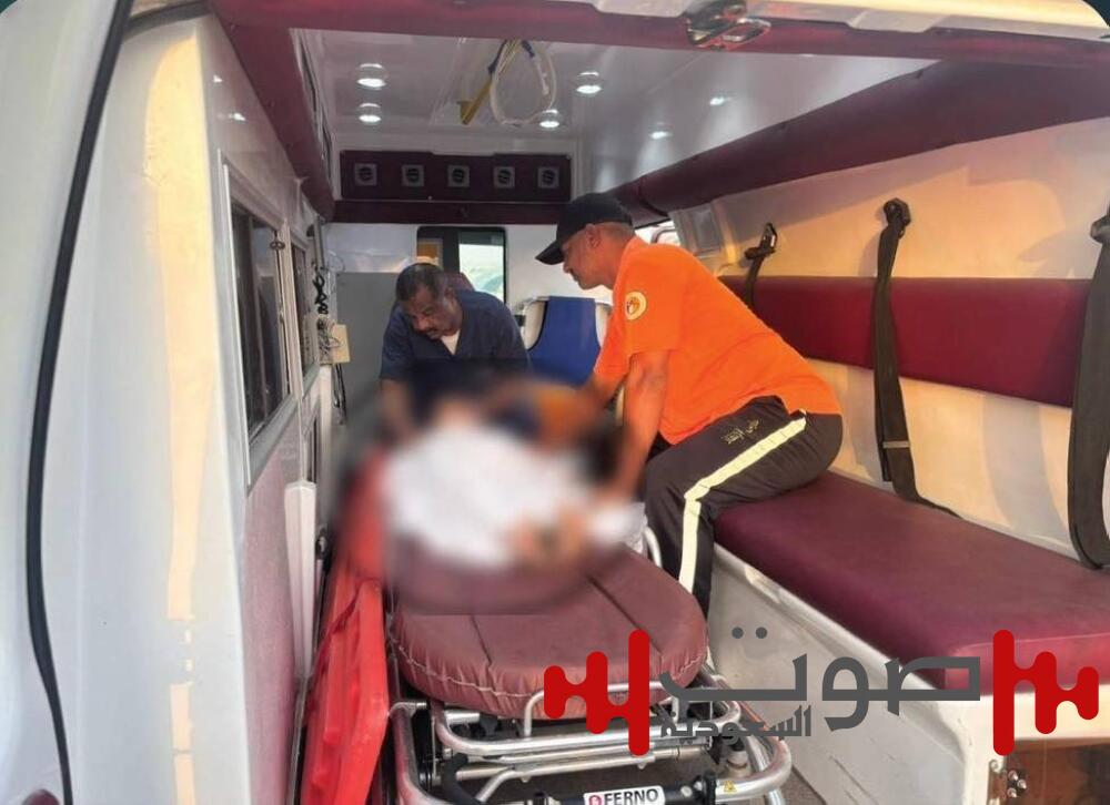 «حرس الحدود» بالمنطقة الشرقية ينقذ طفلاً من الغرق أثناء ممارسة السباحة