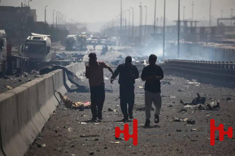 إيران: انفجار حاويات كيميائية في ميناء رجائي